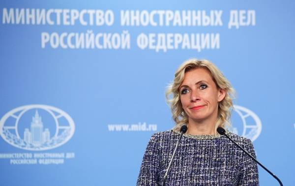 Мария Захарова заявила об опасности приравнивания блогеров к журналистам