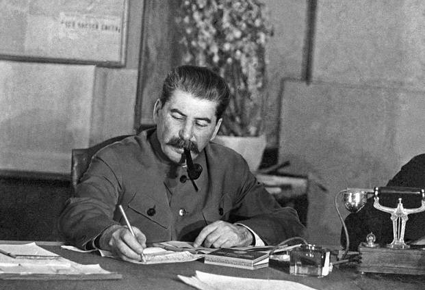 Какие секреты скрывает почерк Сталина