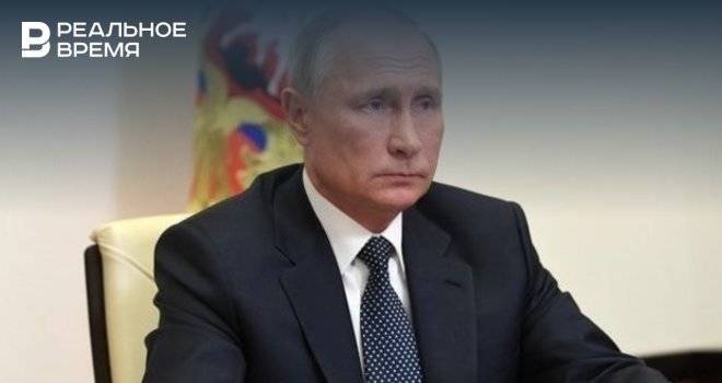Путин вручил двум татарстанцам госнаграды