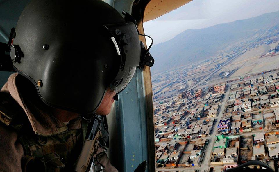 Власти США и Узбекистана договорились о судьбе пилотов, бежавших из Афганистана. Их перевезут из Термеза в Катар