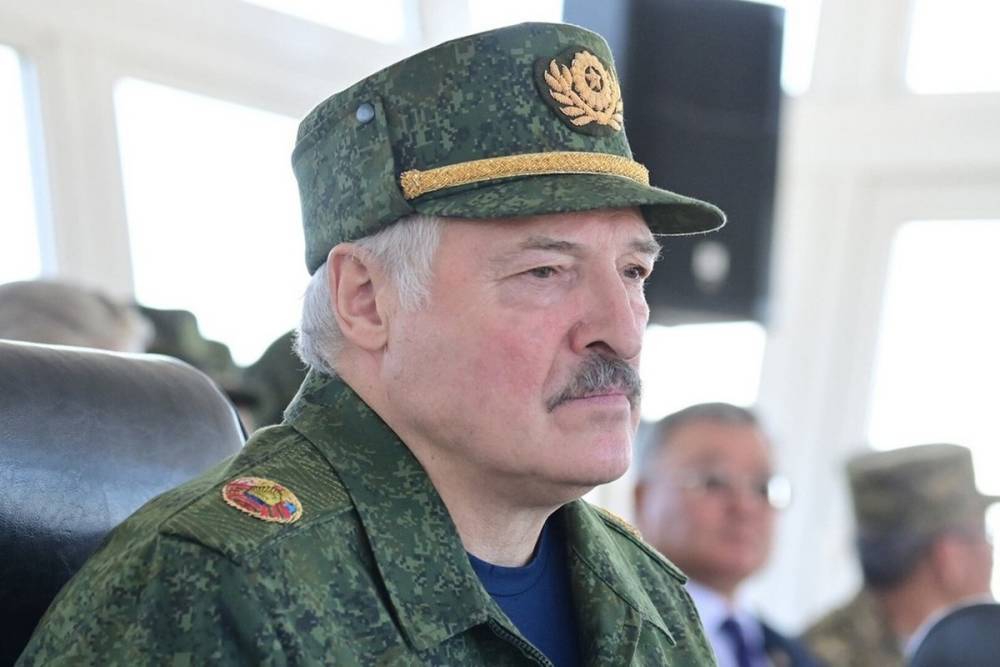 Лукашенко приехал на российско-белорусские учения и заявил об угрозе