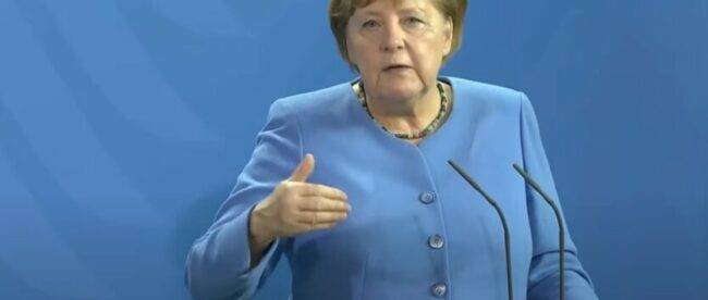 Меркель высказалась о транзите российского газа через Украину