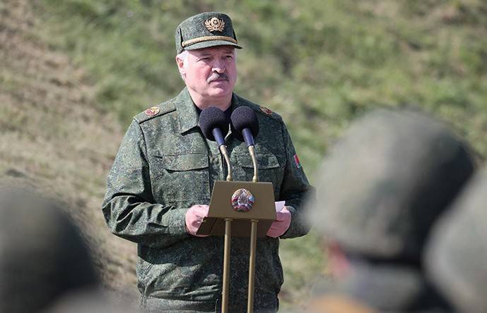 Лукашенко на учениях «Запад-2021»: Звонят Путину – надавите на Лукашенко! Как псы побитые – несолидное поведение!