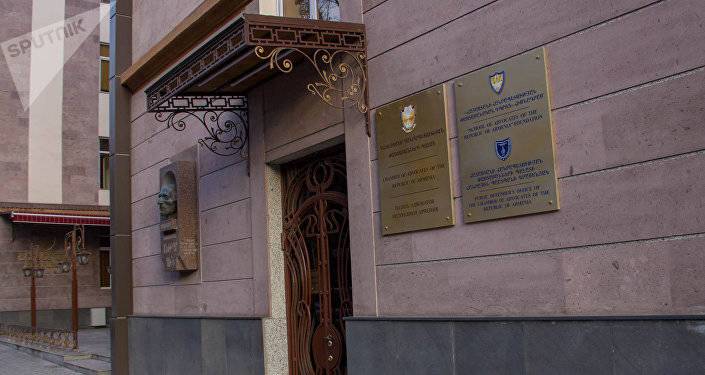 Главой Палаты адвокатов Армении избран Симон Бабаян