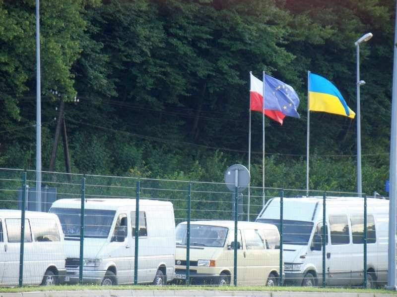 Запад хочет превратить Украину и Польшу в «противотанковый ров» между РФ и Европой