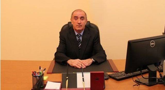 В Азербайджане глава аппарата госкомитета скончался от коронавируса