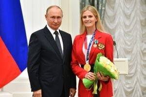 Украинская спортсменка призналась Путину в любви