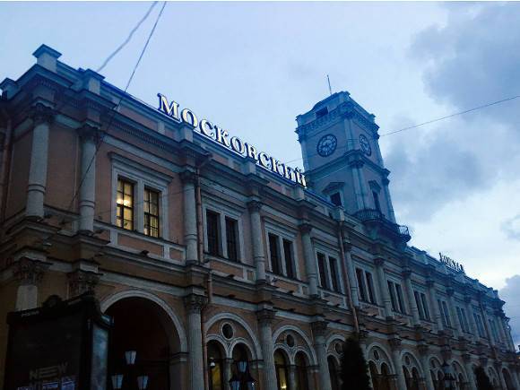 В Петербурге затопило Московский вокзал