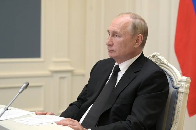 Путин заявил о возможном уходе на карантин из-за проблем с COVID-19