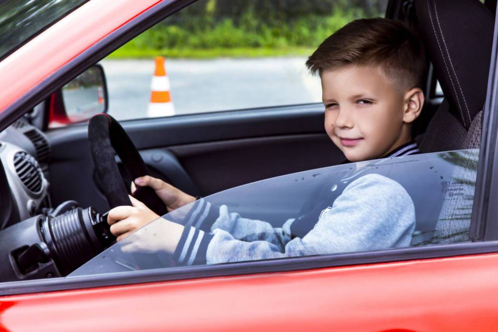 ГИБДД поддержало идею автомобилистов ввести в тверских школах предмет по ПДД