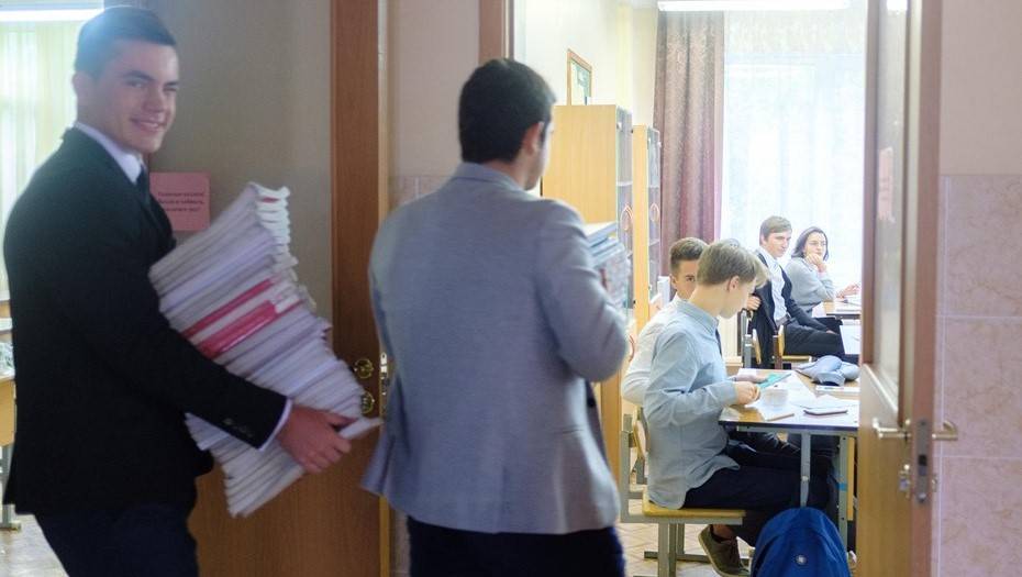 На дистанционное обучение ушли ученики уже 18 петербургских школ