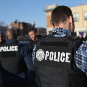 Американской полиции запретили использовать удушающие приемы при задержании