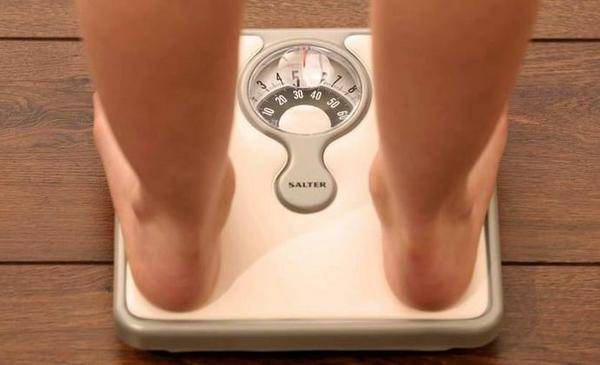 Переедание названо неглавной причиной ожирения