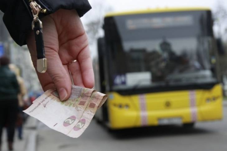 Сразу в нескольких городах Украины подорожает проезд в маршрутках: когда и на сколько