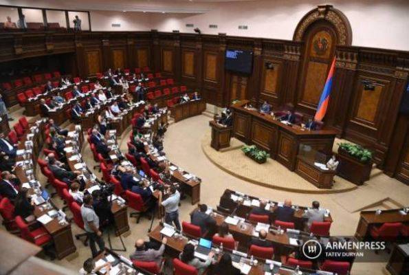 В парламенте Армении призвали «создать проблемы» для руководства Азербайджана