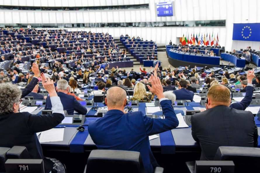 Европарламент одобрил документ с призывом не признавать результаты выборов в Госдуму РФ