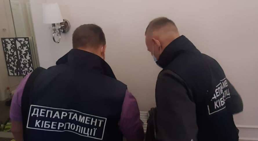 На Киевщине преступники вымогали деньги у чиновников, политиков и безнесменов