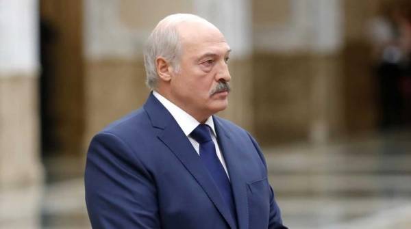 “Своих не бросаем”: тренер Лукашенко назначен сенатором