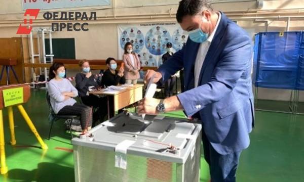 Мэр Иркутска проголосовал на выборах в Госдуму