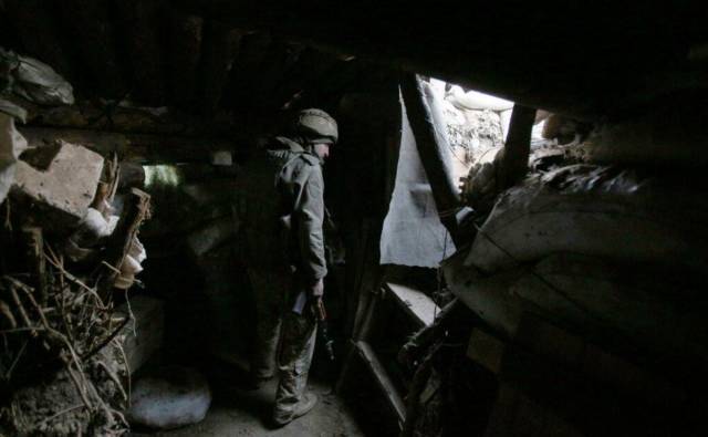 Российско-оккупационные войска на Донбассе обстреляли Счастье