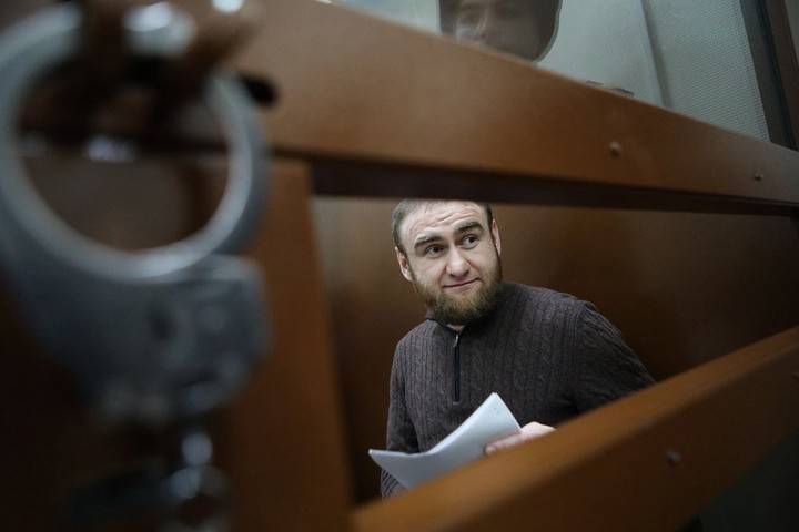 Пяти фигурантам дела Арашуковых продлили арест на три месяца