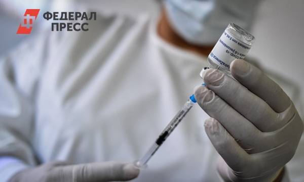 Россия стала производить иностранную вакцину от COVID-19