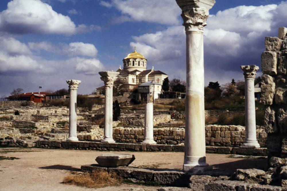В аннексированном Крыму Россия уничтожает памятники культуры и вывозит артефакты – ЮНЕСКО