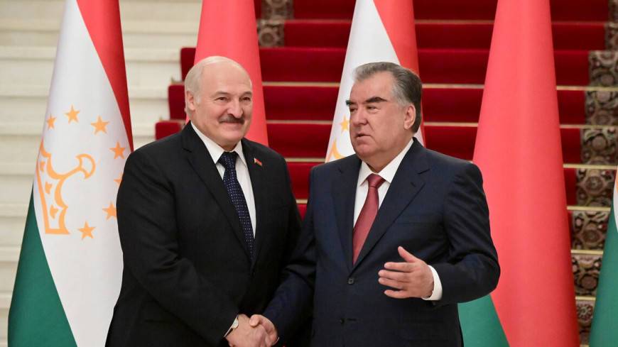 Эмомали Рахмон с Александром Лукашенко обсудили военно-политическую обстановку в регионе