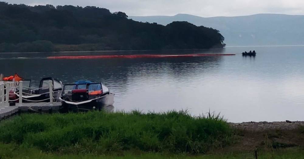 Кадры подъема вертолета Ми-8, упавшего в озеро на Камчатке