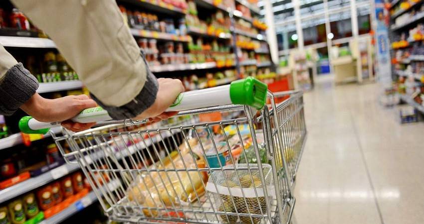 ЕЭК согласовала продление срока госрегулирования цен на социально значимые товары в Беларуси