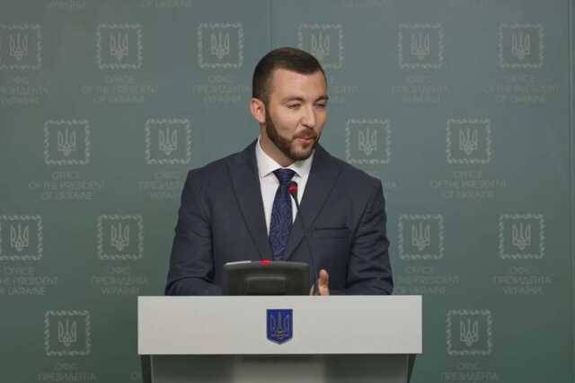 Шапитолий на гастролях - в Сети раскритиковали пресс-секретаря Зеленского