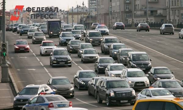 Петербург сковали многокилометровые пробки