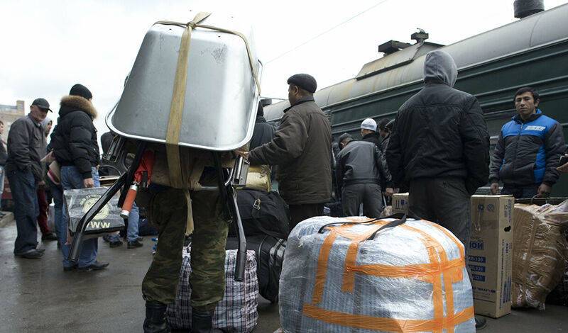 Для занятых на стройках мигрантов из Узбекистана запустят чартерные поезда