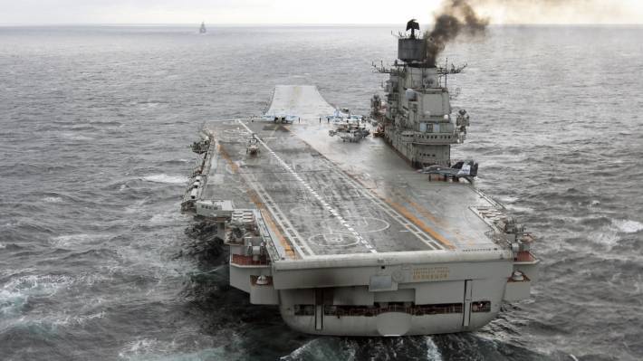 Капитан 1 ранга Дандыкин объяснил страх Запада из-за авианосца ВМФ РФ «Адмирал Кузнецов»