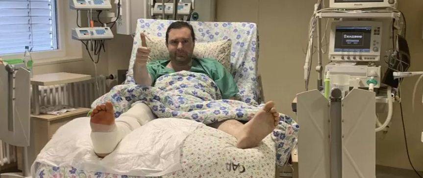 Глава Смоленской области Островский перенёс третью операцию после перелома ноги