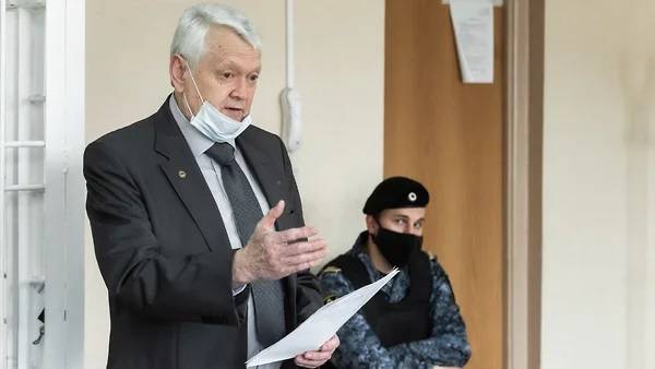 Академик Асеев не считает свой коттедж поводом для уголовного дела