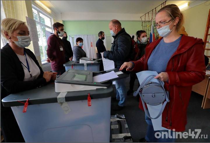 В Ленобласти к 15 часам воскресенья явка избирателей составила 34,22%