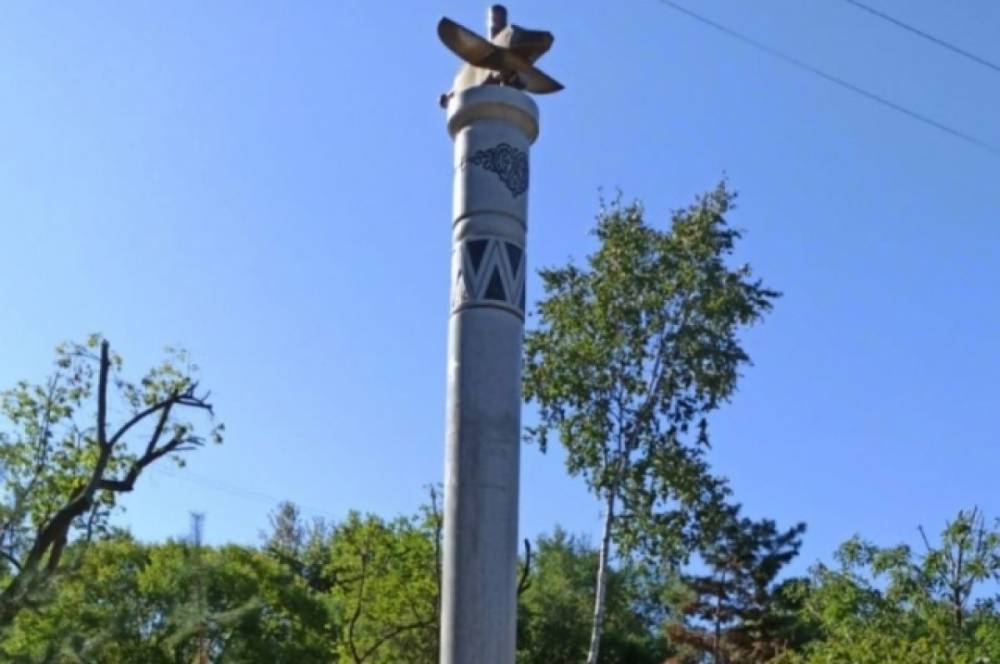 В Хабаровске установили стелу посвященную подвигам коренных народов края