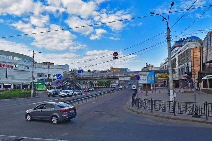 В Курске проект капремонта надземного перехода на Дзержинского обойдется бюджету в 1,2 млн рублей