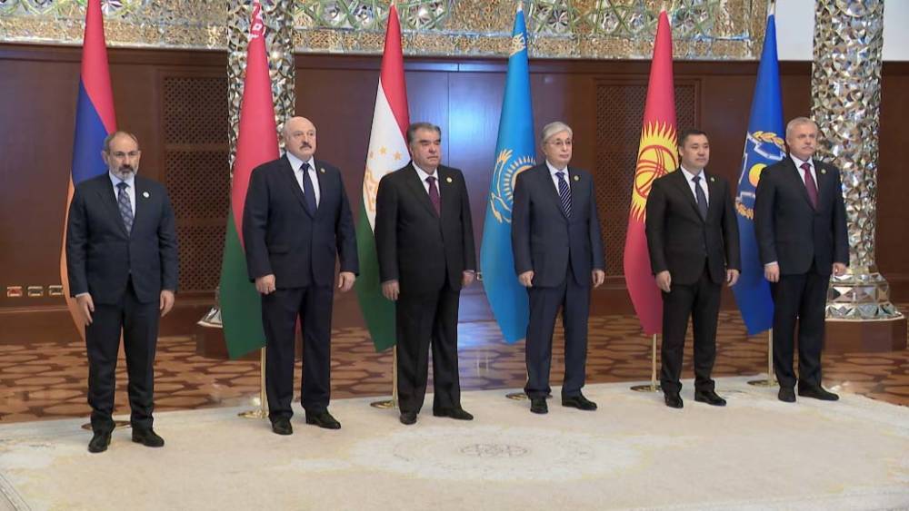 В Душанбе проходит саммит ОДКБ