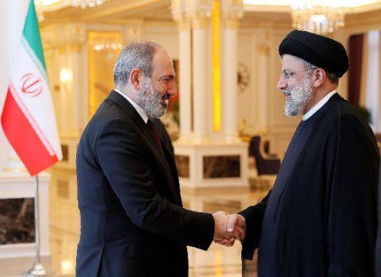 Армения и Иран обсудили в Душанбе бесперебойность грузоперевозок через Сюник