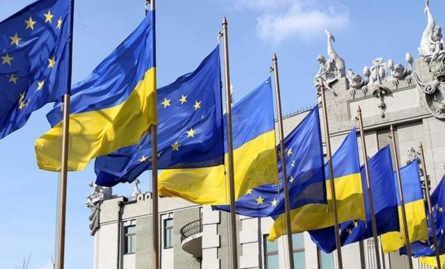 ЕС планирует отправить в Украину военную миссию EUATM