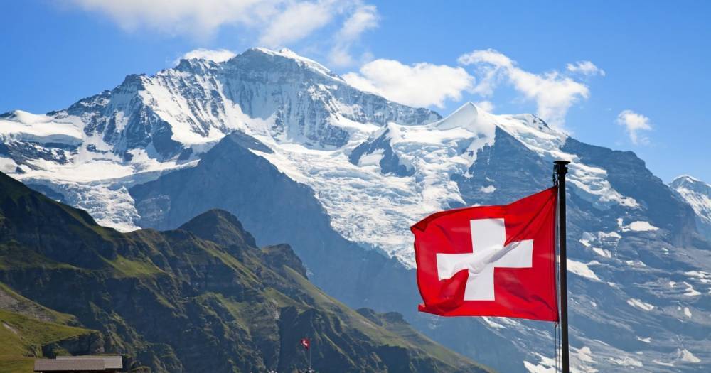 Швейцария ужесточит карантинные ограничения для иностранных туристов