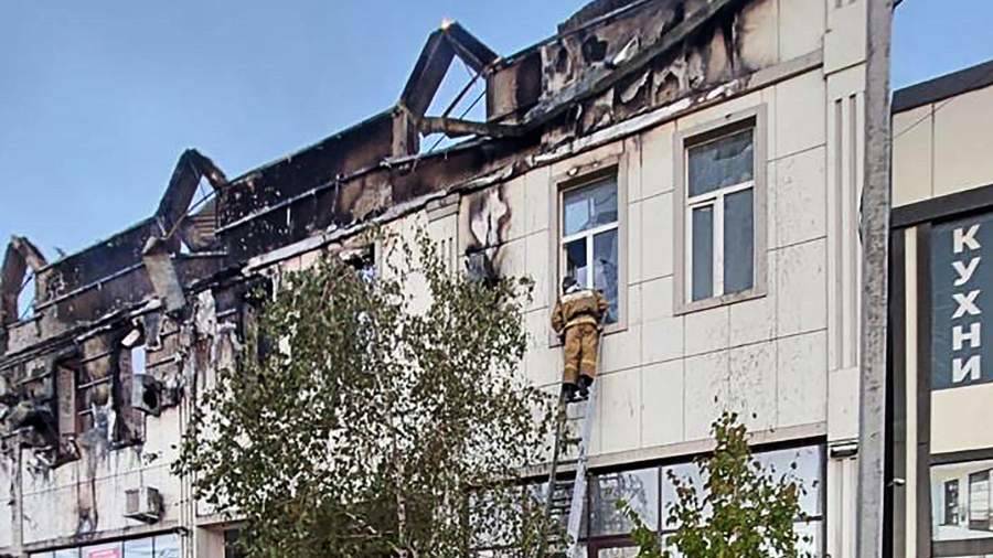 СК возбудил дело по факту гибели людей при пожаре в гостинице в Дагестане