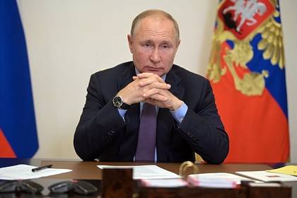 Путин порассуждал о своей изоляции фразой «посмотрим, как сработает "Спутник V"»