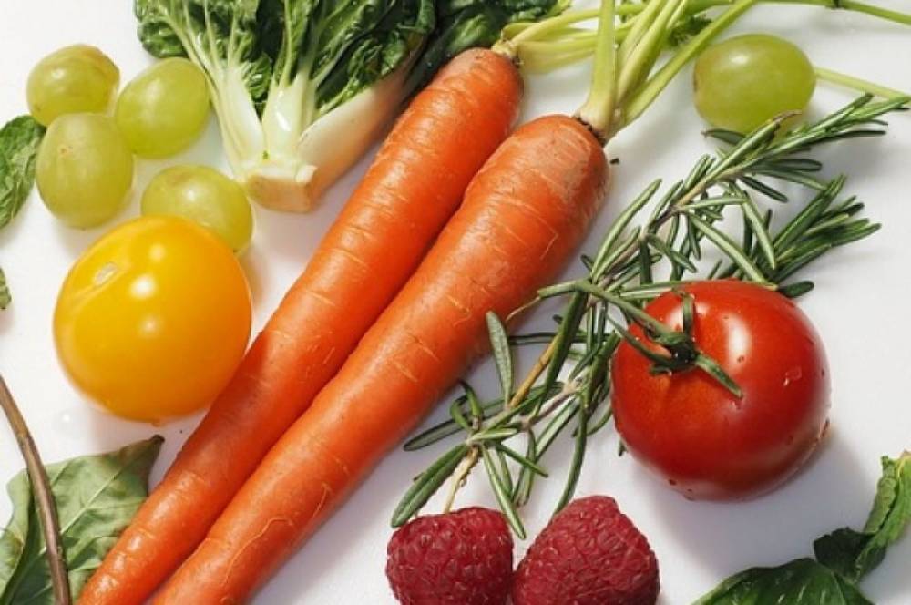 Экономисты спрогнозировали сезонный рост цен на овощи и фрукты