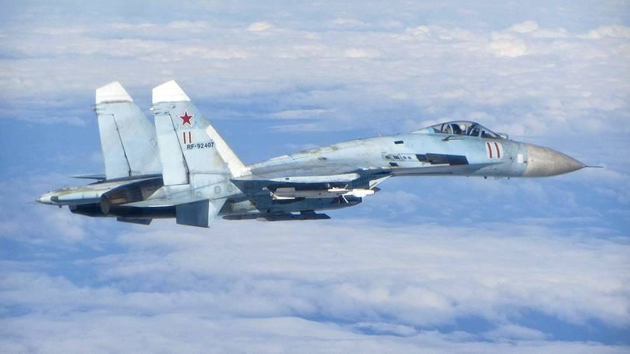 Командование США поздравило ВВС с 73-летием логотипом с российскими Су-27