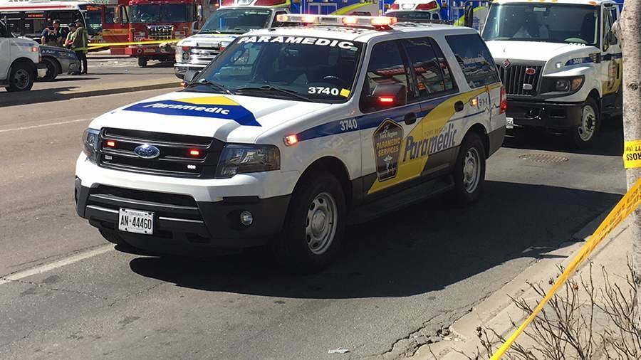 Один человек погиб и двое ранены при стрельбе в Торонто