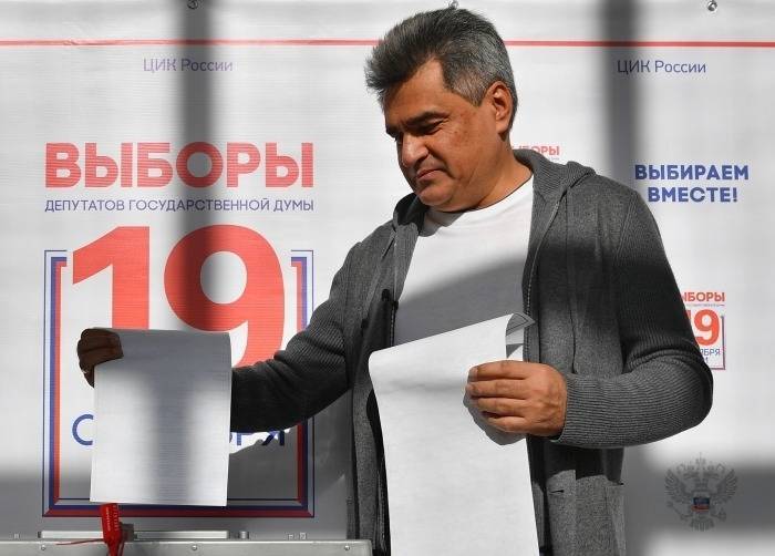 Партия бизнесмена Нечаева "Новые люди" предварительно прошла барьер в 5% в Госдуму