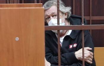 Михаил Ефремов услышал решение суда на кассационную жалобу о смягчении приговора